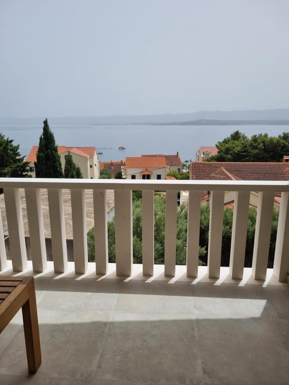 Superior Apartments Luka Бол Экстерьер фото